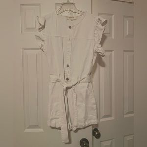 Bluevelvet, large, off white ruffle sleeve romper